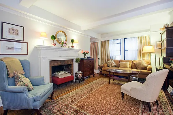 Sold by Town Residential | media 9