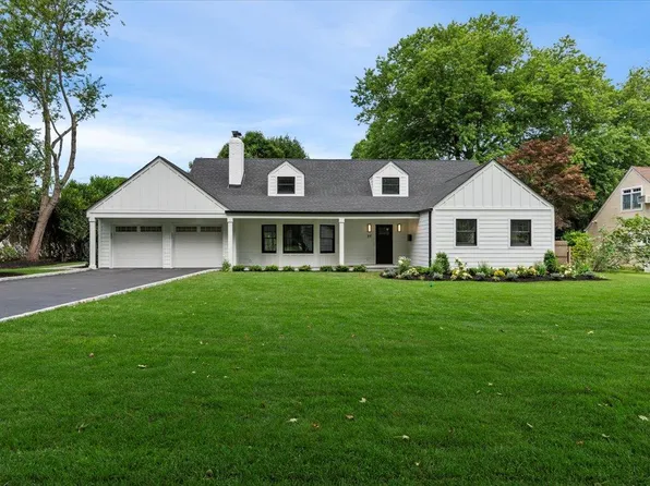 59 Osborne Road, Garden City, NY 11530