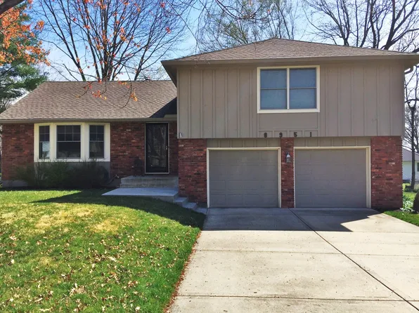 8951 Conser Dr, Overland Park, KS 66212