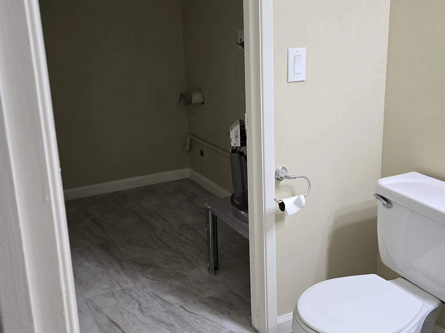 2 bed, 880 sqft, $1,650 — Photo 2