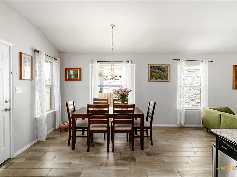 5634 Stonehaven Dr — Photo 26