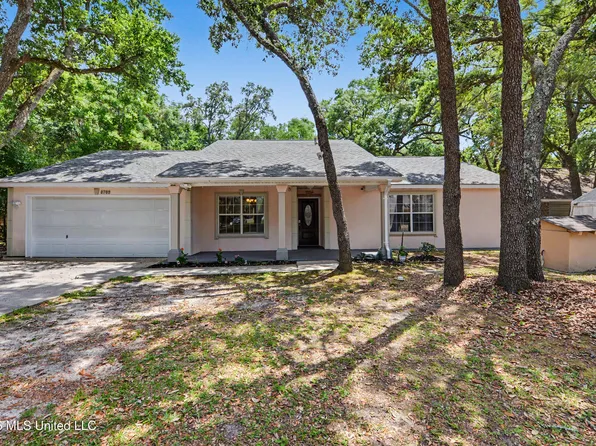 8705 Mermaid Ave, Ocean Springs, MS 39564