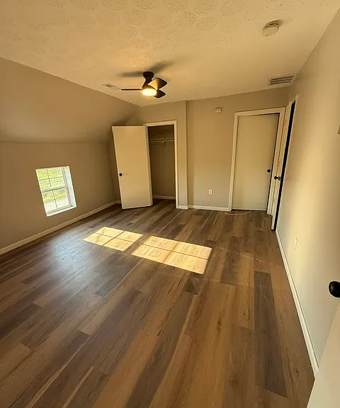 13961 S Main St #B — Photo 6