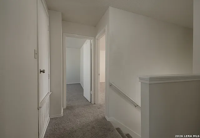 8166 Cheryl Meadow Dr — Photo 15