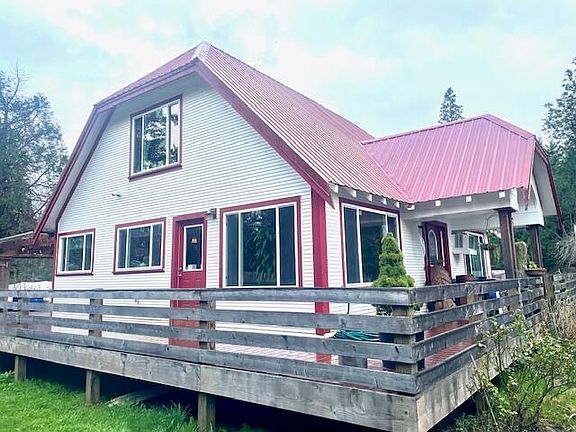 2nd image of 39031 Mattole Rd