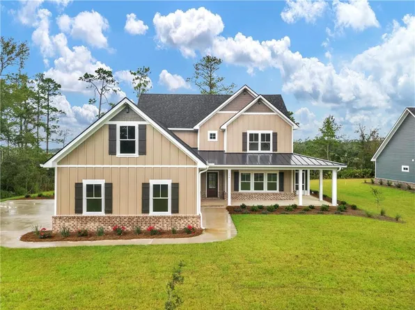 176 Barrington Oaks Dr, Brunswick, GA 31523