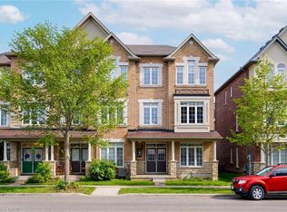 3061 Preserve Dr, Oakville, ON L6M 0W7