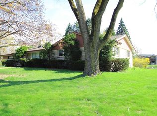 2505 Buena Vista Dr, Brookfield, WI 53005