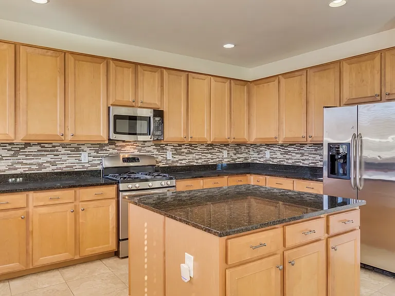5733 W Plum Rd — Photo 10