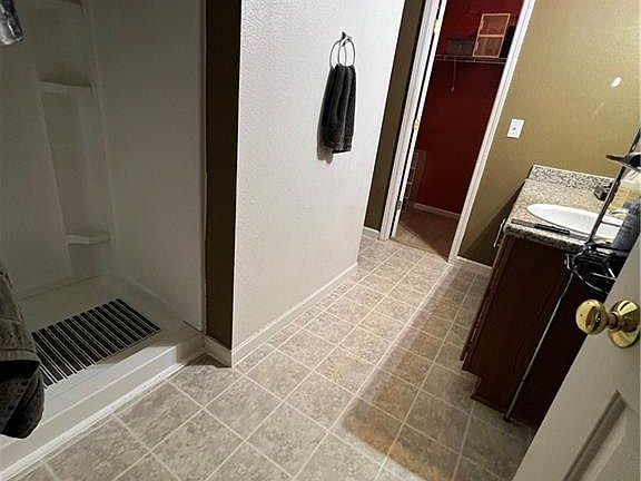 3rd image of 3530 Swanley Dr