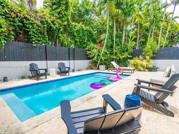 520 SW 22nd Rd, Miami, FL 33129