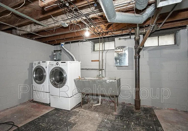 1547 Sherbrook Rd — Photo 30