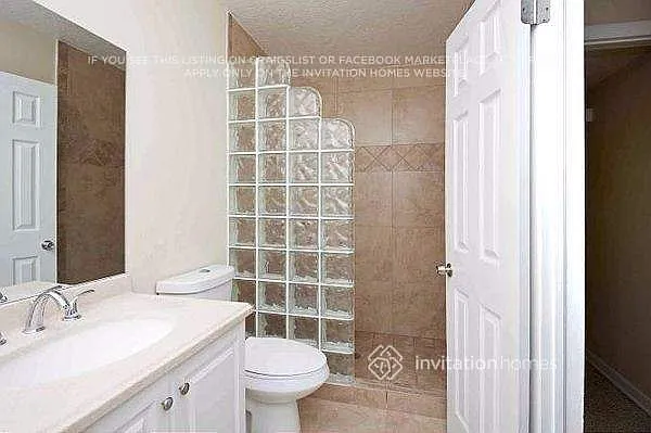 1710 Puritan Ave — Photo 14