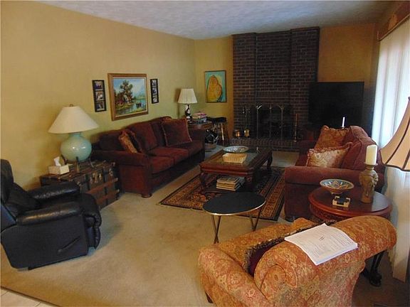 5th image of 120 Tara Dr