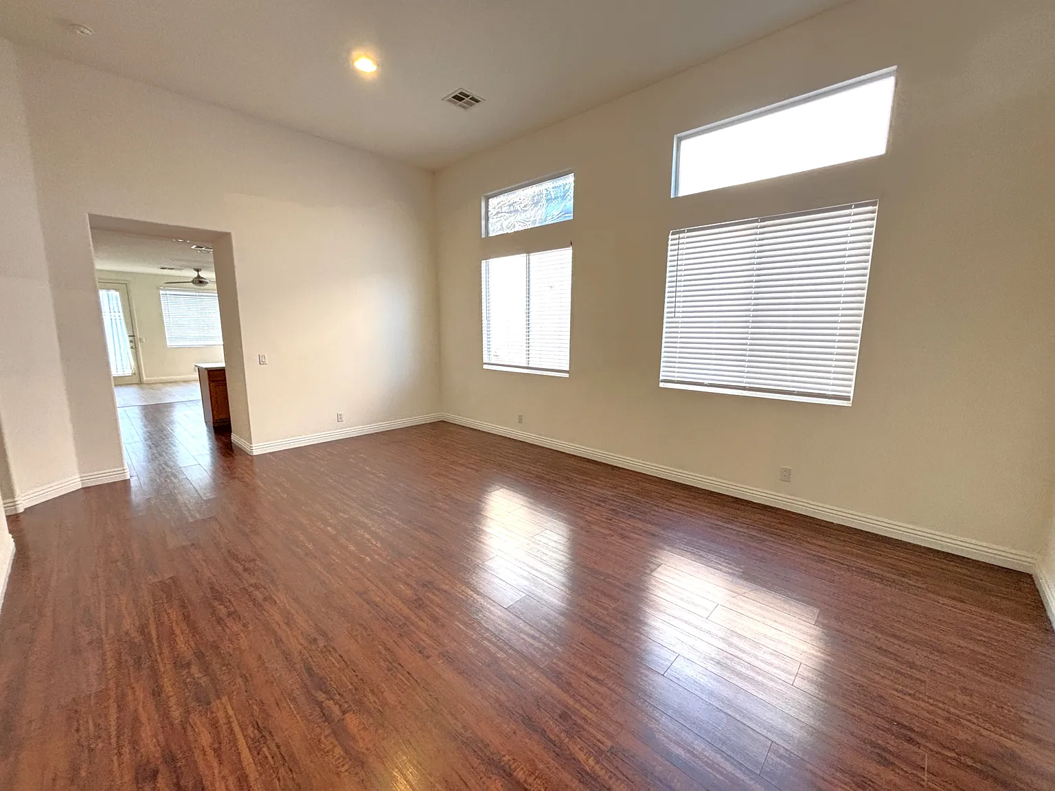 3 bed, 1654 sqft, $1,950 — Photo 4