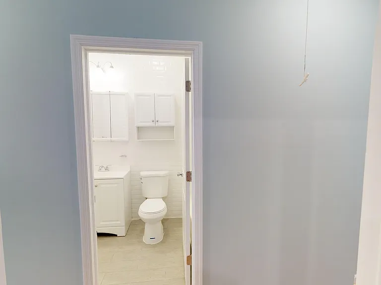 216 Terrace Ave #2 — Photo 2