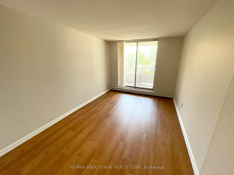 111 Market St #207 — Photo 11