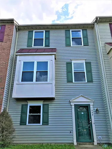 203 Clint Ln Photo 1