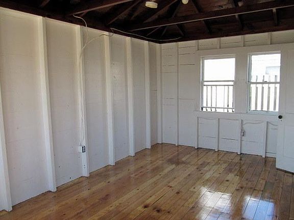 3rd image of 522 Shore Road #17