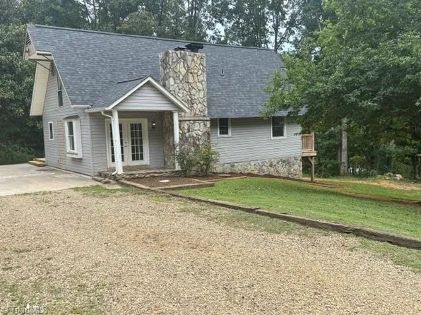 2272 Shoe Rd, Millers Creek, NC 28651