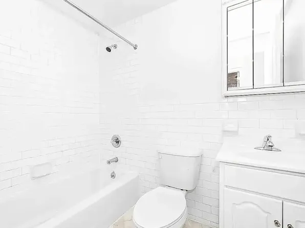 567 Warren Street 505 image 7 of 7
