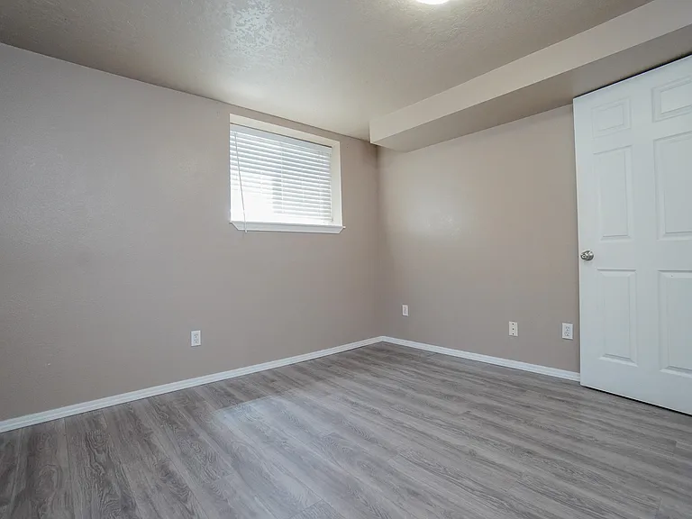 2210 S Owyhee St — Photo 15