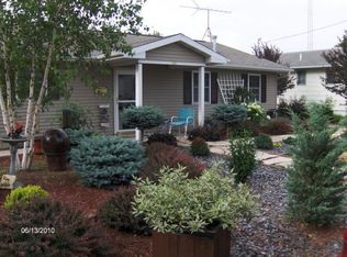 105 E Dunham St, Monticello, IA 52310