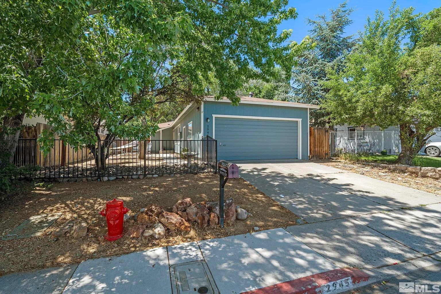 2945 Severn Dr photo 1