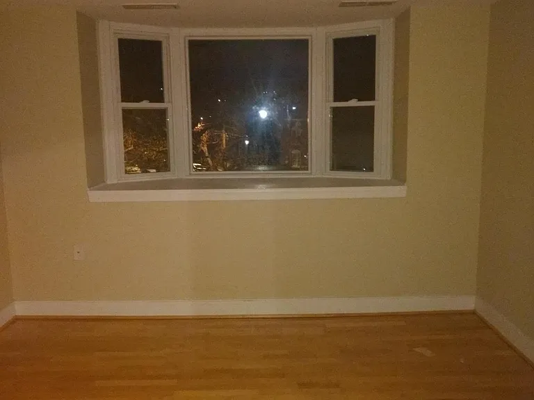 2835 Gainesville St SE #304 — Photo 2