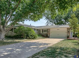 1000 Smoky Hill Rd, Lincoln, NE 68520