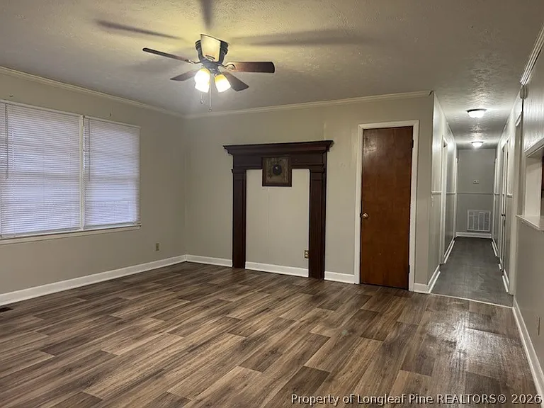 3550 The Ave — Photo 7