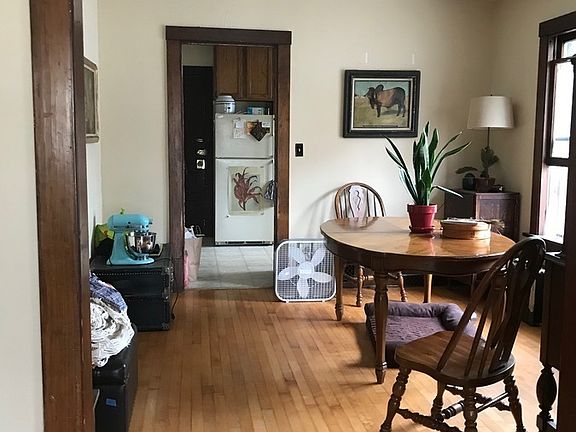5th image of 726 E Johnson St