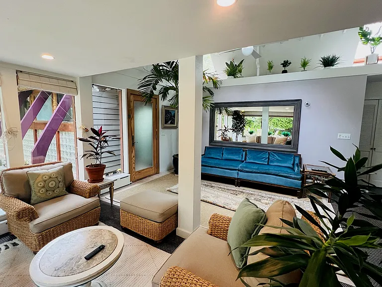 1 Burkeshire Dr — Photo 22