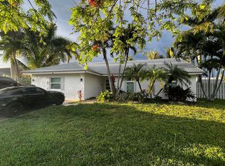 457 Hopalong Ln, Boca Raton, FL 33487
