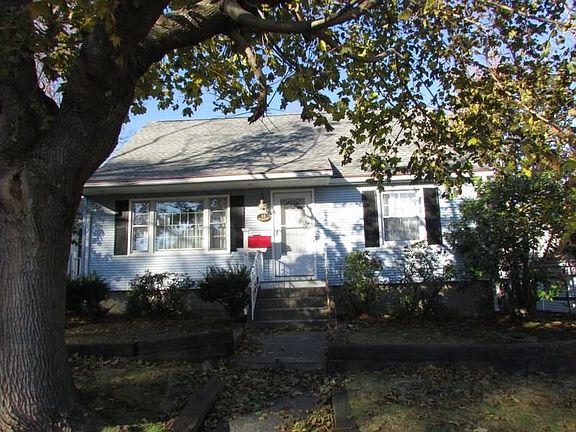 2nd image of 11 Bellevue Ave
