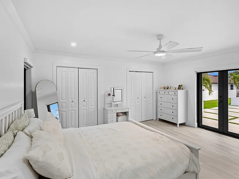 10955 SW 36th St — Photo 45
