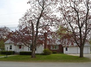 41 West St, Newport, ME 04953