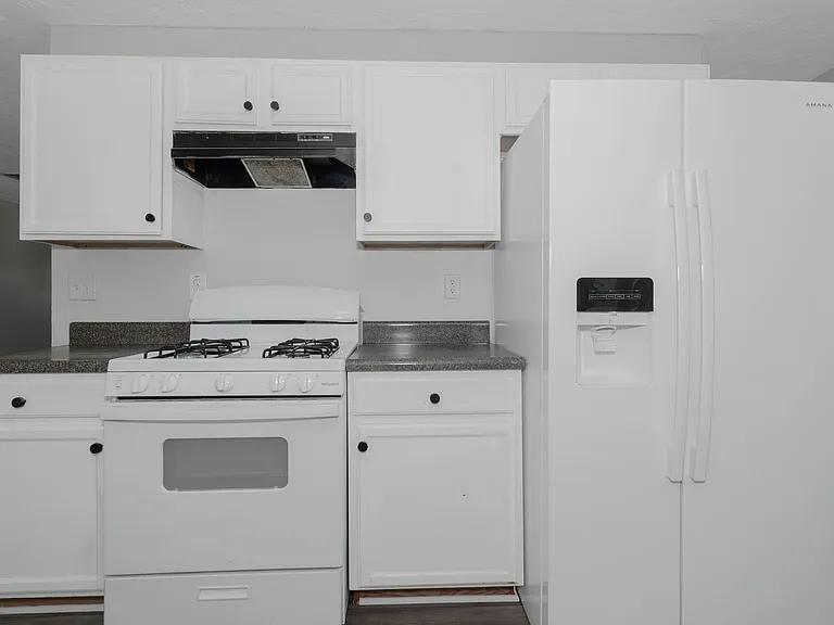 2542 Walter Way — Photo 7