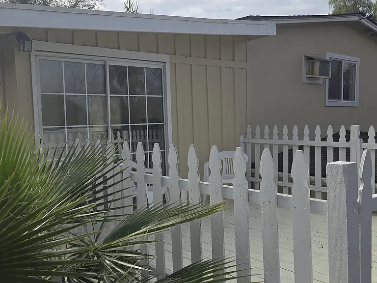 2162 S Escondido Blvd #B — Photo 1