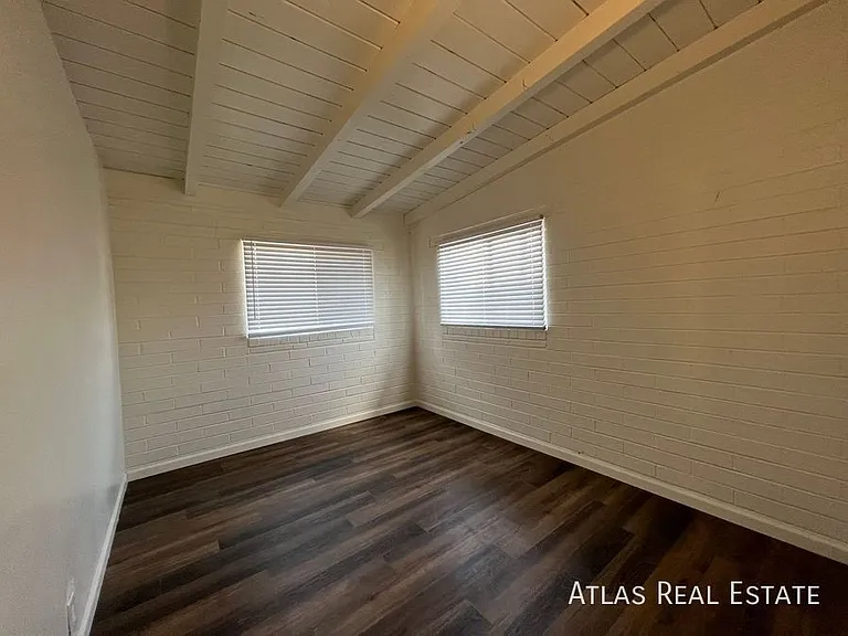 26 E Glenn St #26 — Photo 6