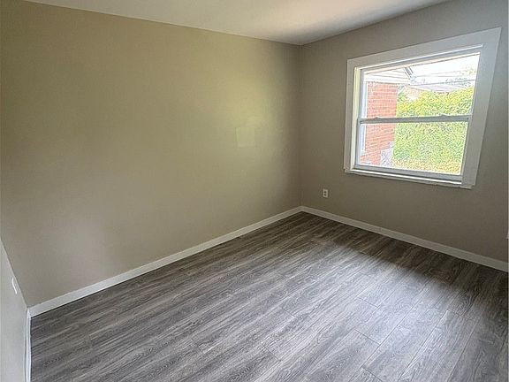 5th image of 3631-3637 Stanford Pl