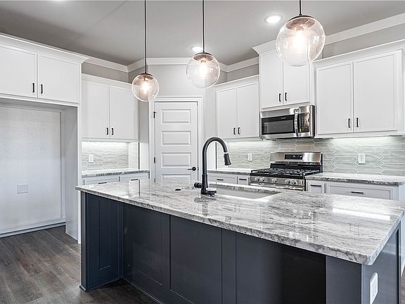 3rd image of 1816 Ferguson St