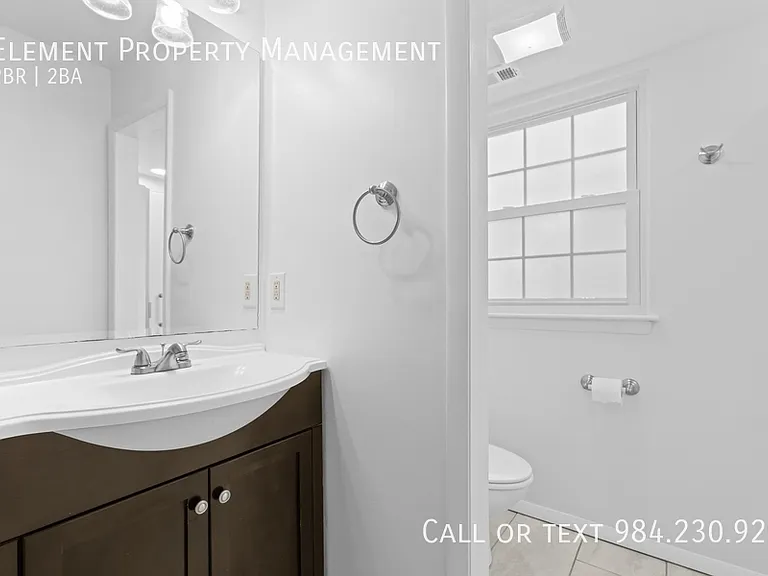 1208 Manassas Ct #A — Photo 16