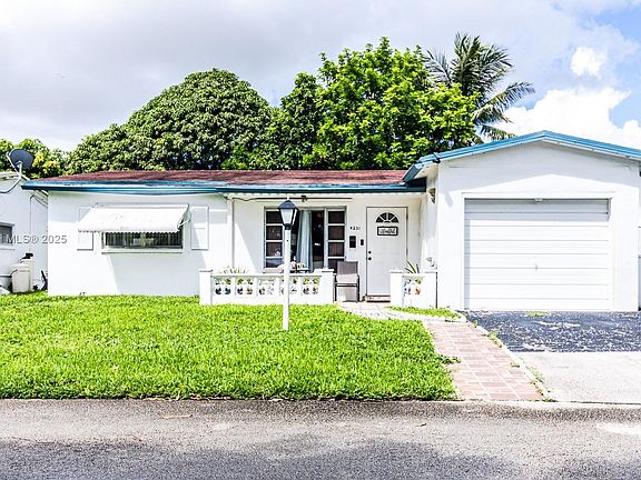 3rd image of 4231 NW 49th Ave