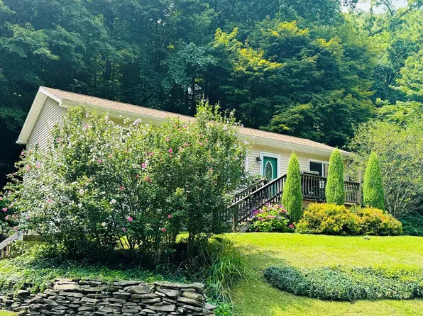 159 Sugar Hollow Rd, Tunkhannock, PA 18657