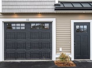 32 Union St #32, Lowell, MA 01852