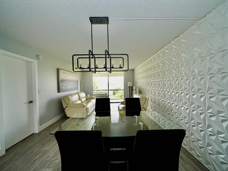 2541 Aragon Blvd #305 — Photo 4