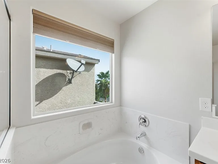32 Lily Grove Rd — Photo 24