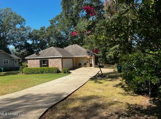 508 Lyon St, Canton, MS 39046