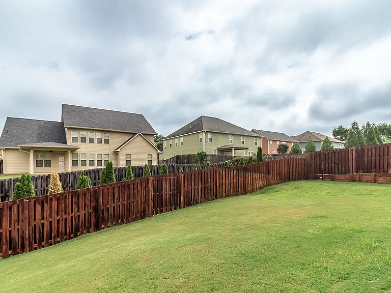 509 Hardwick Ct — Photo 34